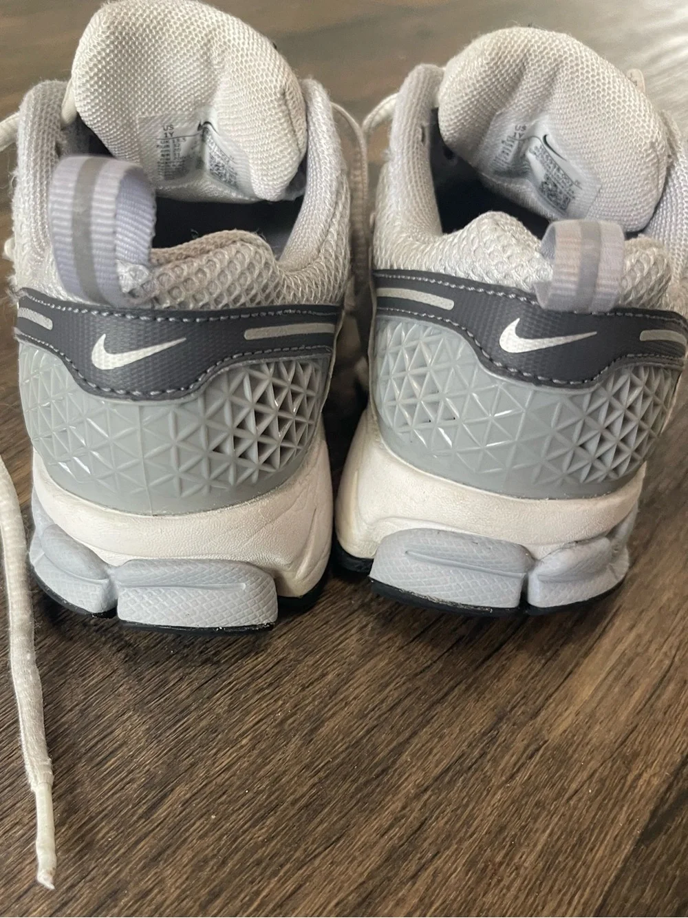 Nike Vomero 5 -kids size 1